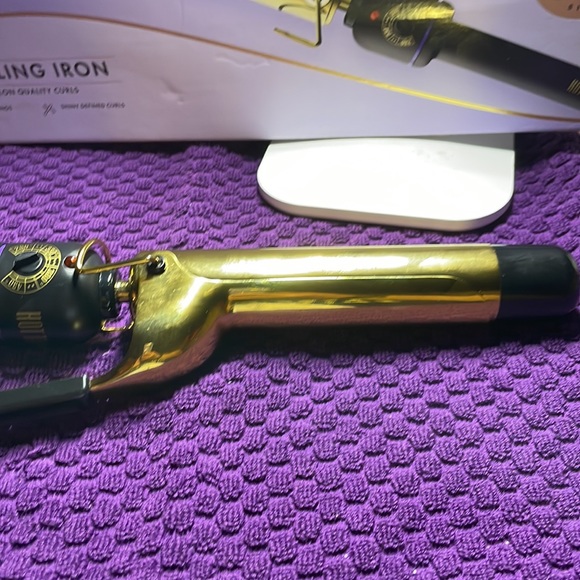 Curling Iron HOT TOOLS  24k gold  1 1/4 - Picture 2 of 4